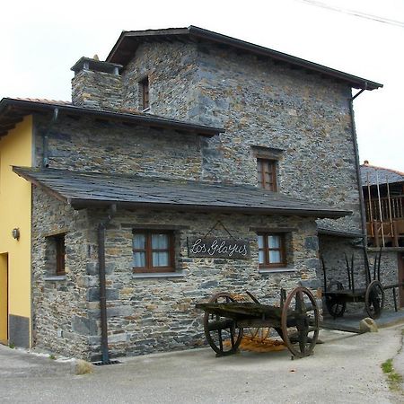 Casa De Aldea Los Glayus Guest House Luarca Cameră foto